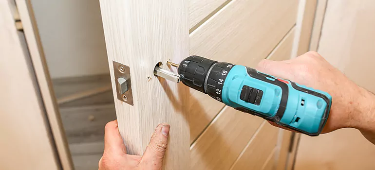 Old Door Knob Repair in New Smyrna Beach, FL