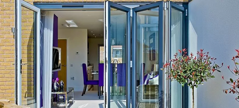 Commercial Door Glass Repair in New Smyrna Beach, FL